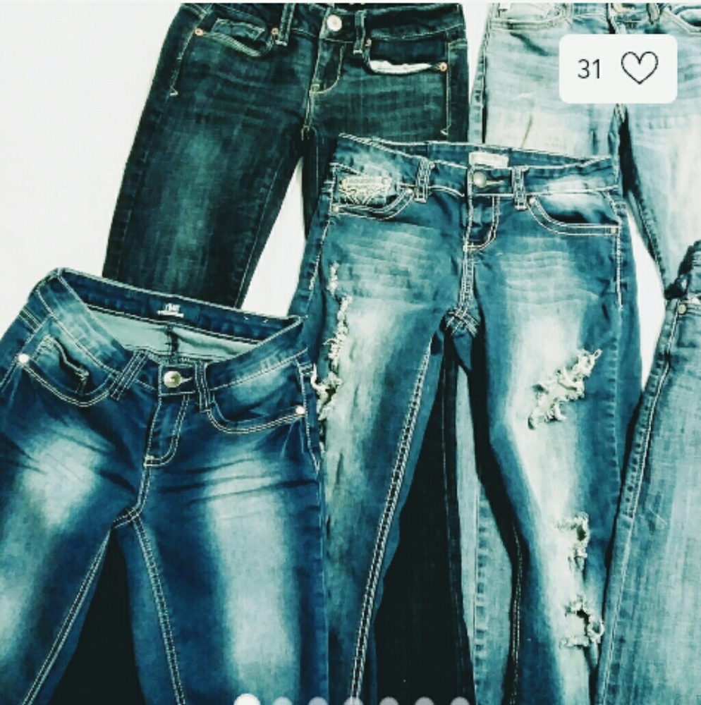 Over 20 pairs.. Name brand jeans skinny size 0-1